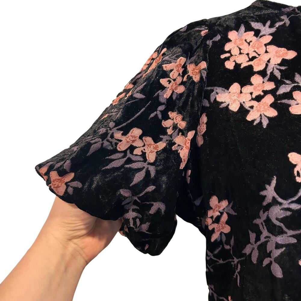 Black Floral Burnout Velvet Top Sheer Panel Flutter Sleeve Dark Romantic S - Picture 8 of 16